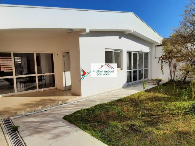 #420 - Casa para Venda em Poços de Caldas - MG - 1