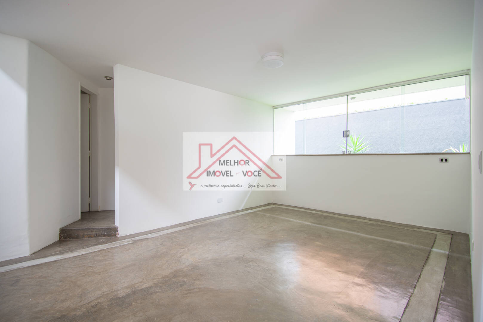 Casa à venda com 4 quartos, 700m² - Foto 2