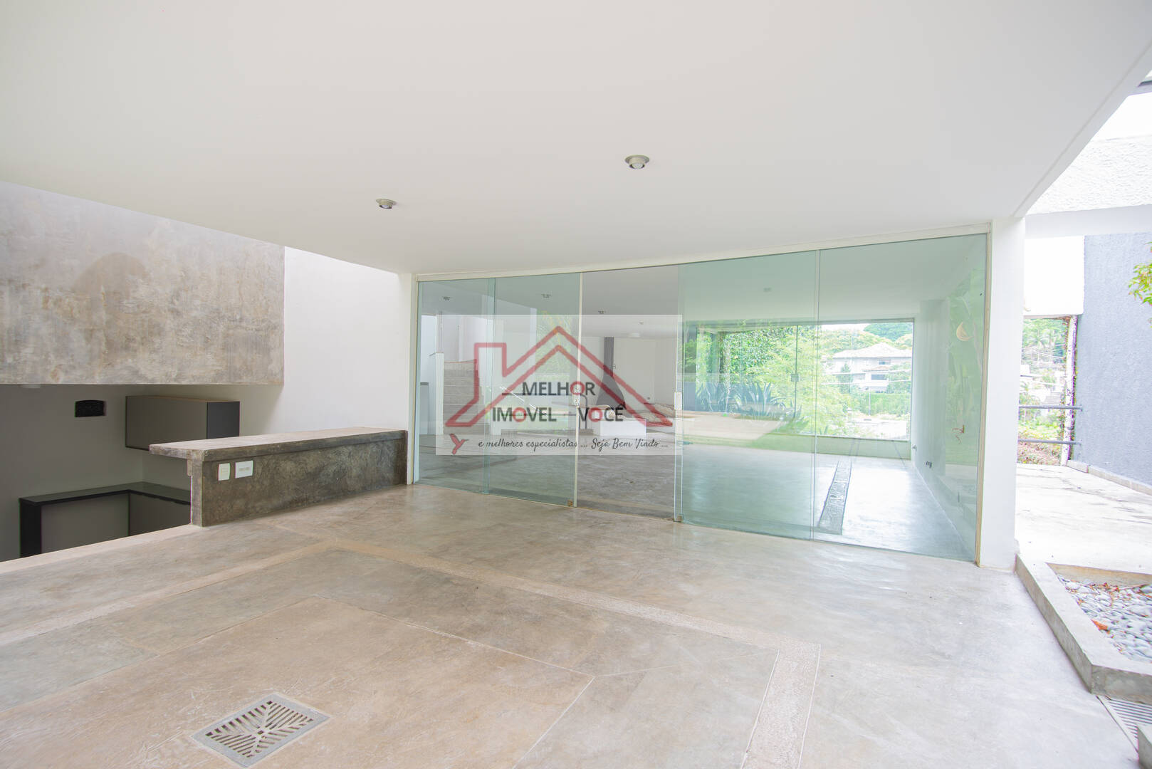 Casa à venda com 4 quartos, 700m² - Foto 1