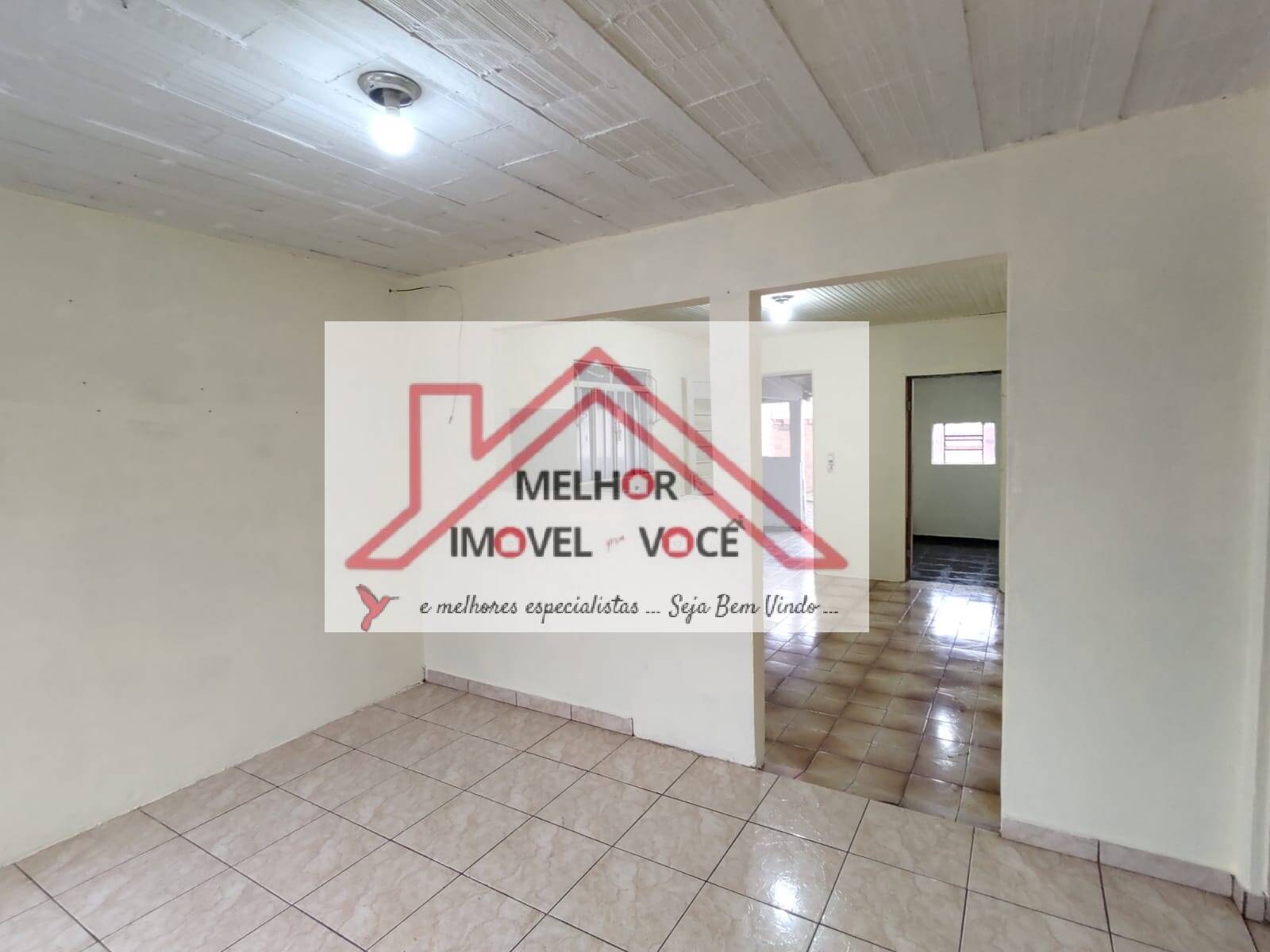 Casa à venda com 3 quartos, 101m² - Foto 2
