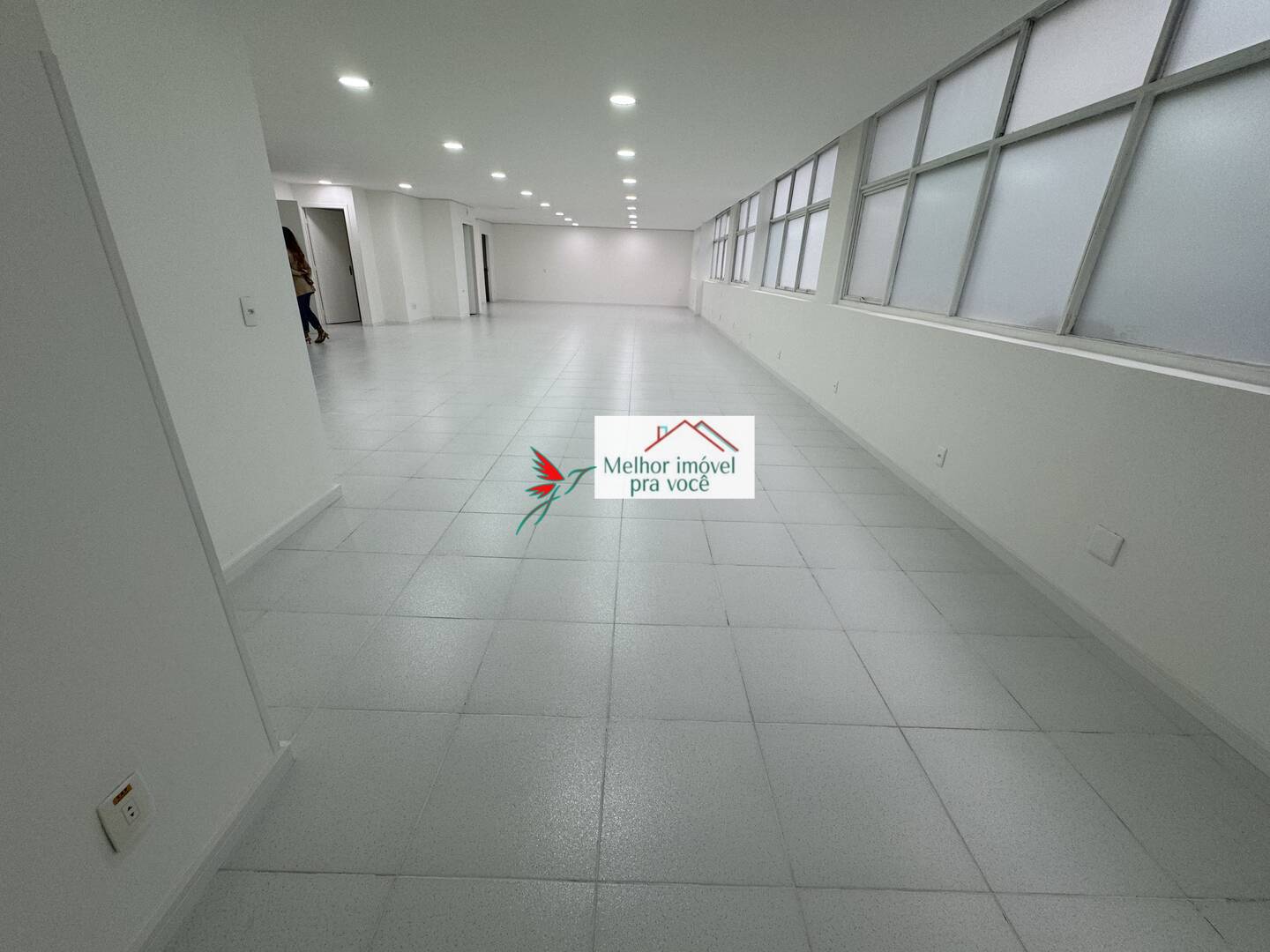 Sala-Conjunto, 195 m² - Foto 2