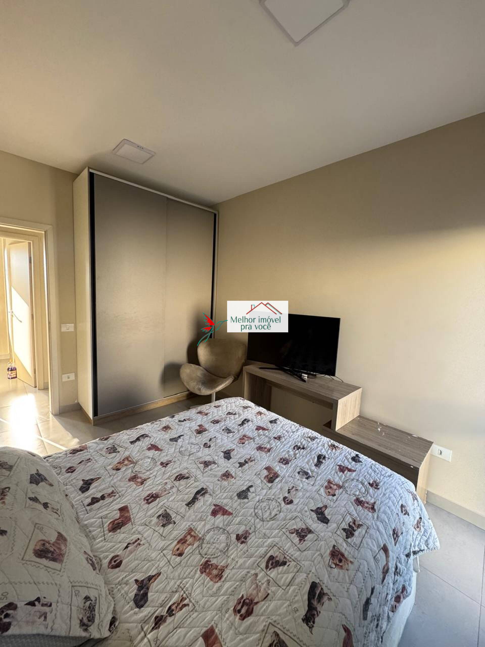 VENDE-SE CASA EM CONDOMÍNIO FECHADO – MOBILIADA - CENTREVILLE