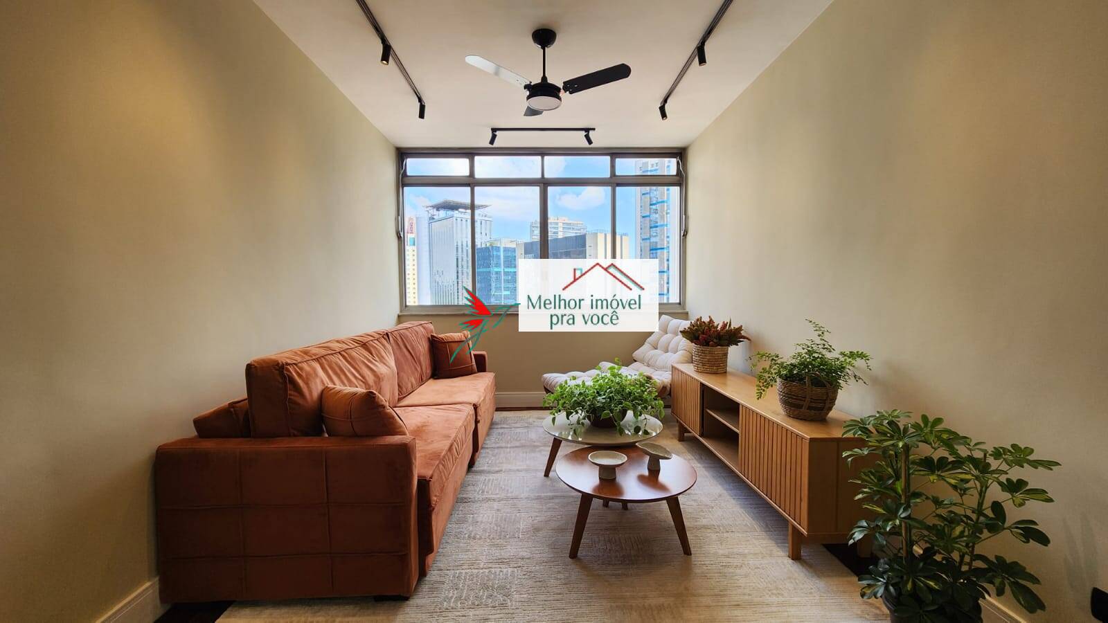 Apartamento à venda em Pinheiros – 81m², reformado, próximo ao metrô